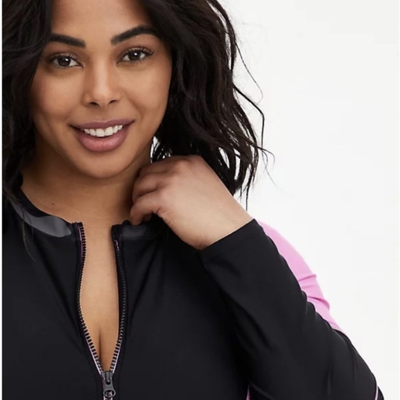 Torrid Rash Guard - Picture 4 of 5